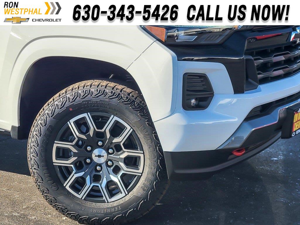 2026 Chevrolet Colorado Z71 photo 3