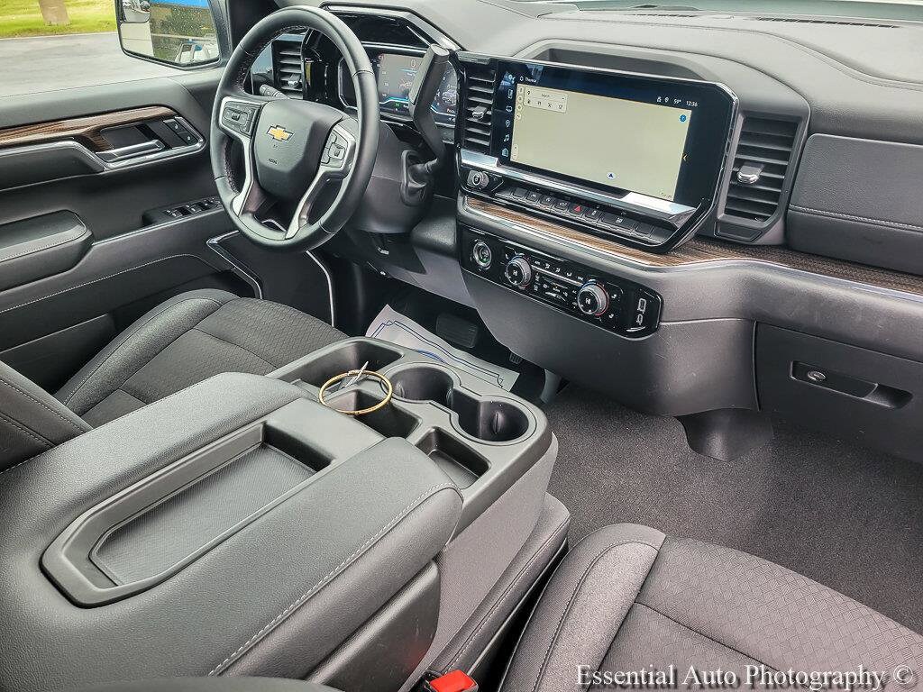 2024 Chevrolet Silverado 1500 LT - Photo 27