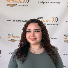 Staff member Paola Munoz from ID_102f67