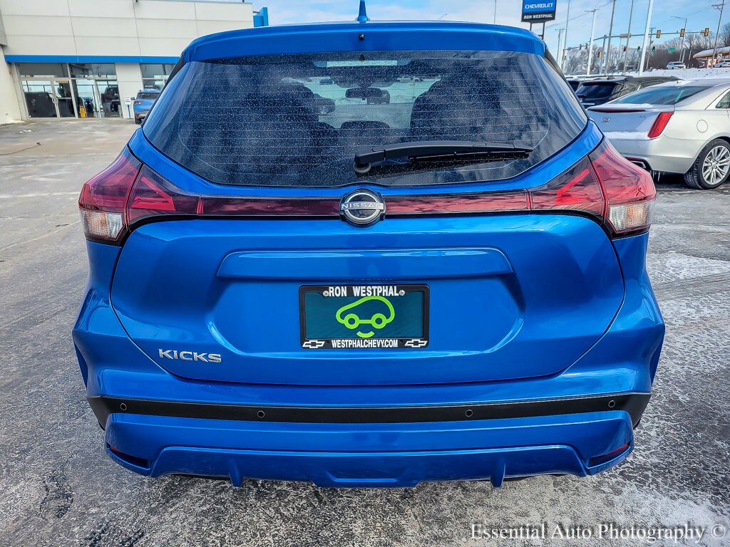 Used 2023 Nissan Kicks S