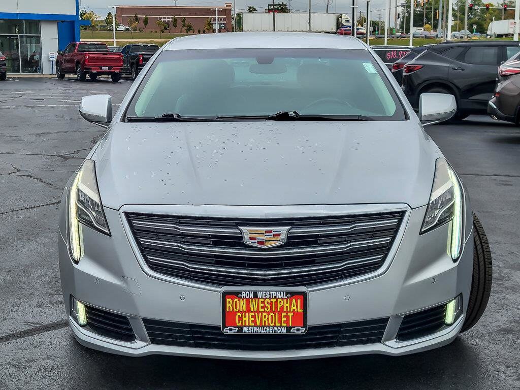 2019 Cadillac XTS Luxury photo 3