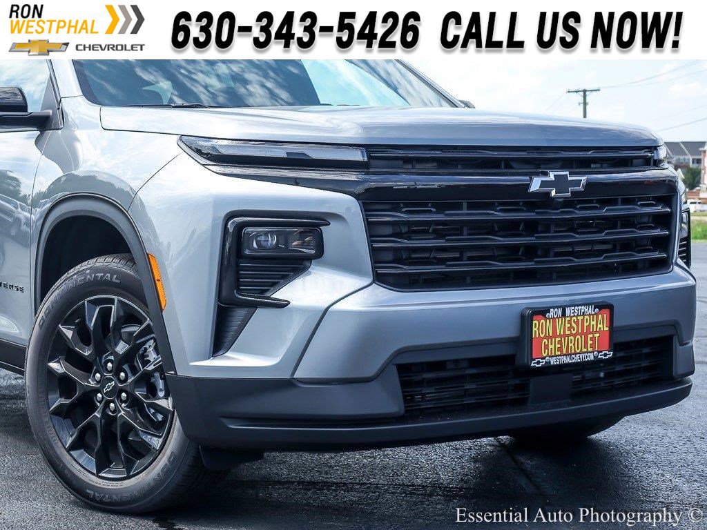 2026 Chevrolet Traverse photo 2