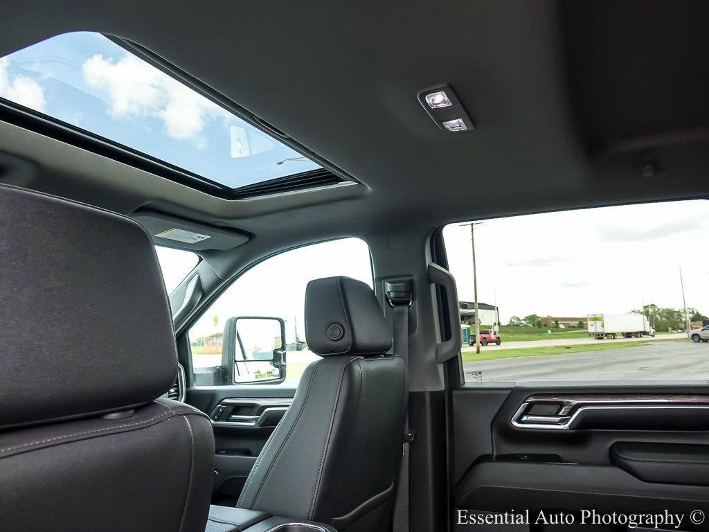 2024 Chevrolet Silverado 2500HD LTZ - Photo 19