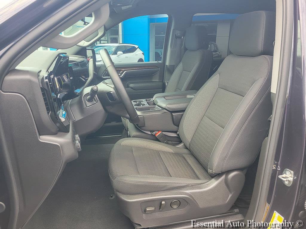 2024 Chevrolet Silverado 1500 LT - Photo 10