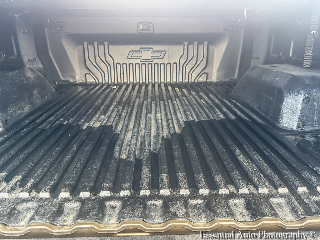 2023 Chevrolet Silverado 1500 LT - Photo 18