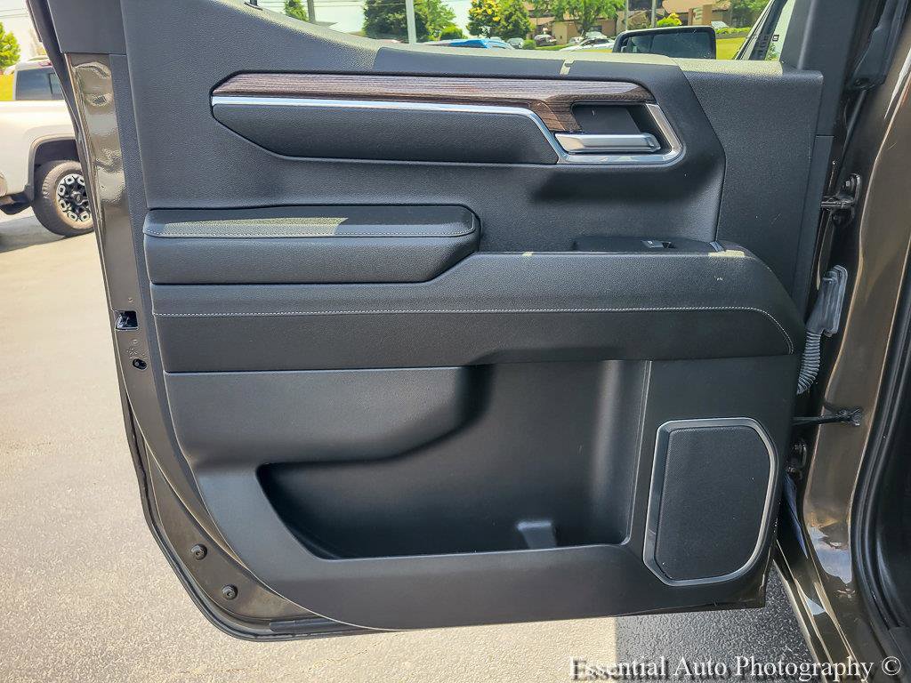 2023 Chevrolet Silverado 1500 LT - Photo 21