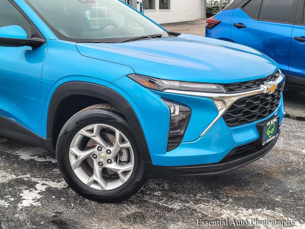 Used 2025 Chevrolet Trax LS SUV