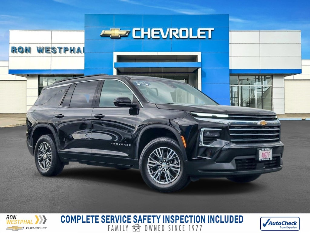 Used 2024 Chevrolet Traverse LT SUV