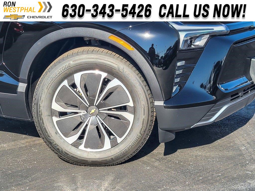 2026 Chevrolet Blazer EV photo 3