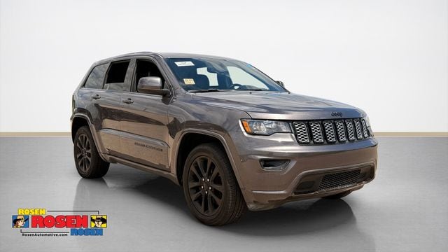 2019 Jeep Grand Cherokee Altitude's photo