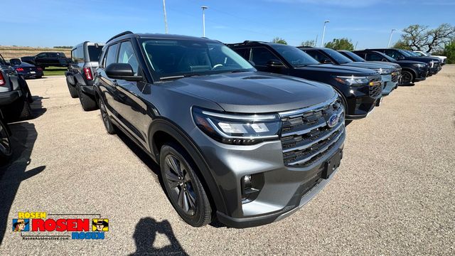 2026 Ford Explorer Active 4WD's photo