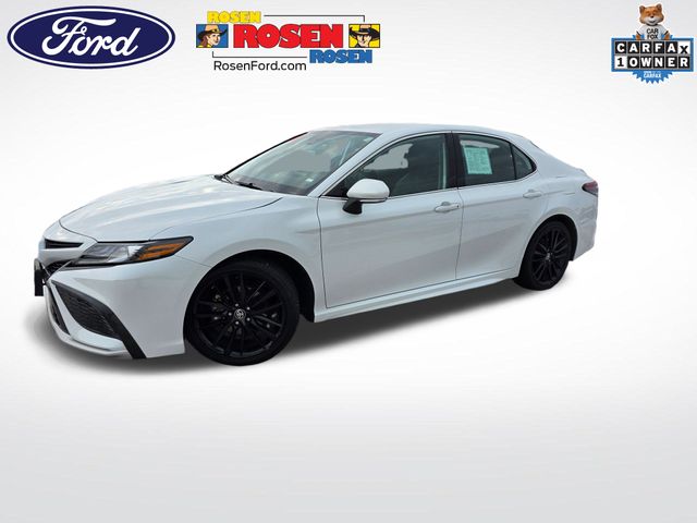 2024 Toyota Camry XSE's photo