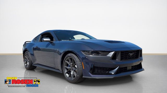 2026 Ford Mustang Dark Horse's photo
