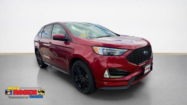 2023 Ford Edge ST-Line AWD's photo