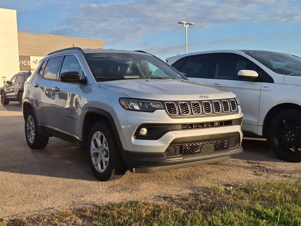 Used 2024 Jeep Compass Latitude with VIN 3C4NJDBN2RT107019 for sale in Belleville, WI