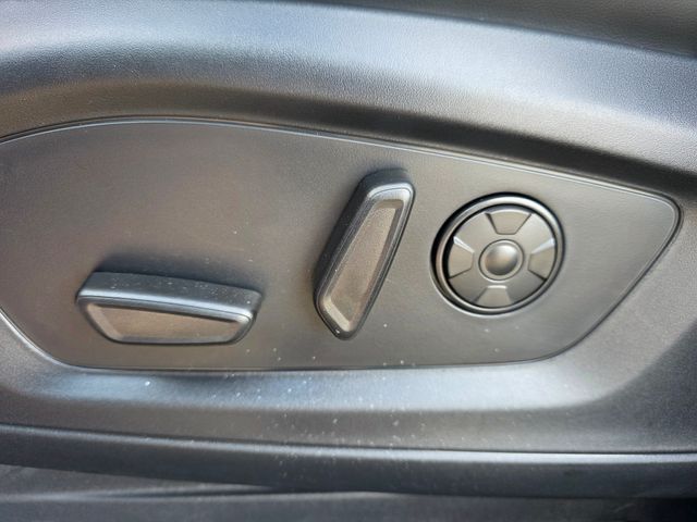 2025 Ford Explorer ST photo 4