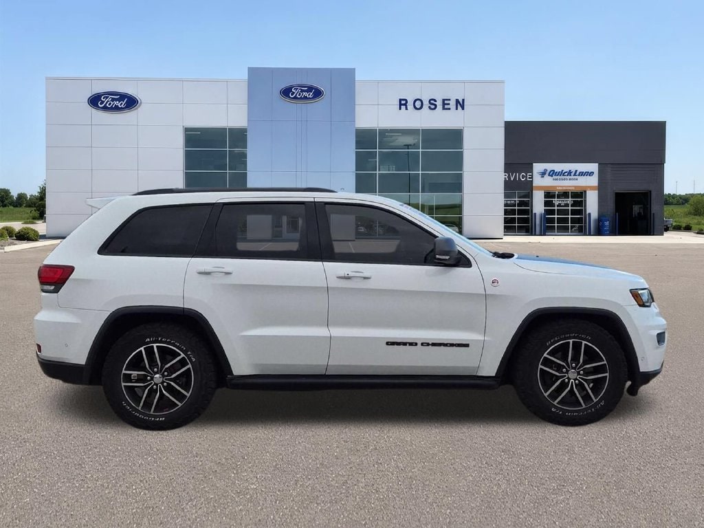 Used 2017 Jeep Grand Cherokee Trailhawk with VIN 1C4RJFLG8HC755522 for sale in Belleville, WI