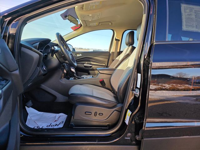 2019 Ford Escape SE photo 3