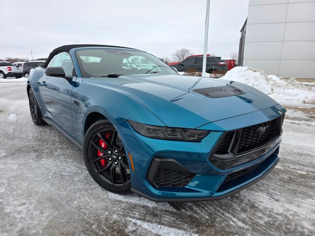 2026 Ford Mustang GT Premium Convertible photo 2