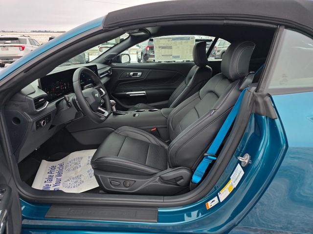 2026 Ford Mustang GT Premium Convertible photo 4