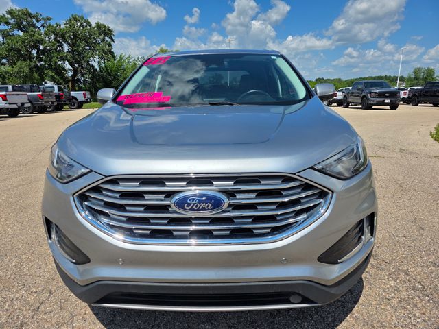 2022 Ford Edge Titanium photo 3