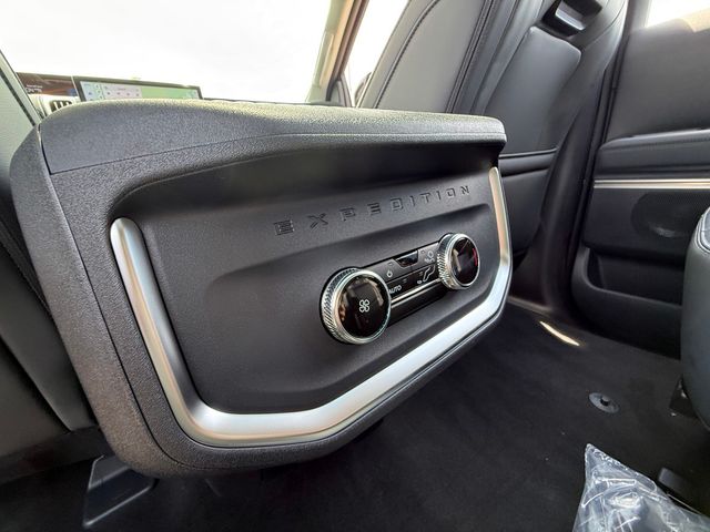 2026 Ford Expedition Active - Photo 27
