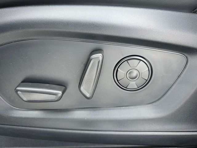 2026 Ford Explorer photo 4