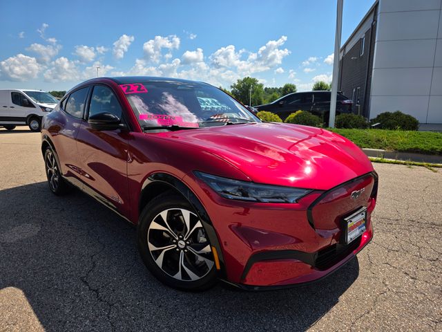 2022 Ford Mustang Mach-E Premium photo 2