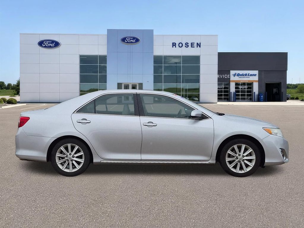 Used 2014 Toyota Camry XLE with VIN 4T1BF1FK3EU855857 for sale in Belleville, WI