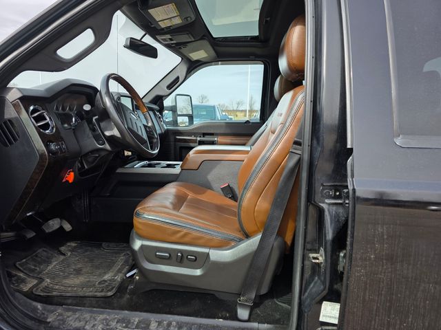 2016 Ford F-450 Lariat photo 2