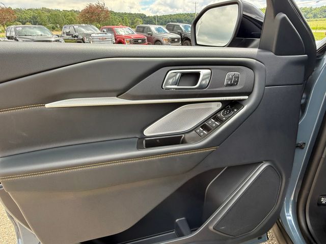 2026 Ford Explorer Tremor - Photo 13