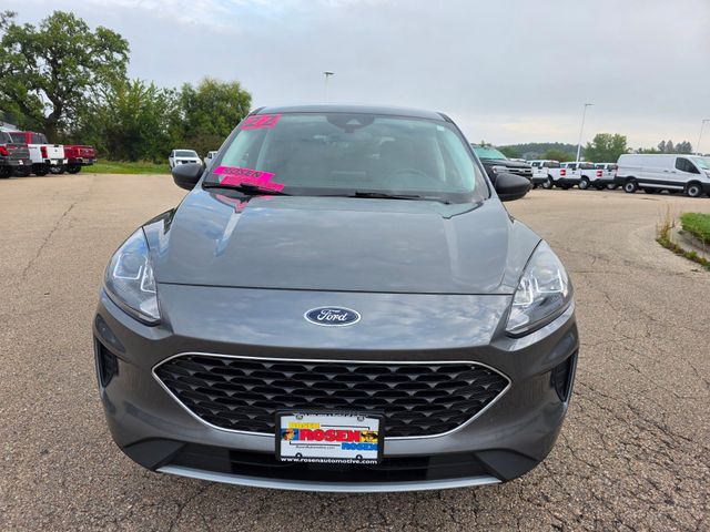 2022 Ford Escape SE photo 3