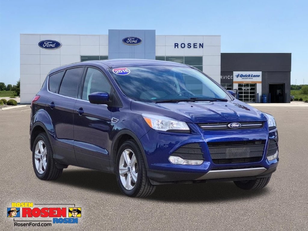 Used 2016 Ford Escape SE with VIN 1FMCU9GX4GUB62415 for sale in Belleville, WI