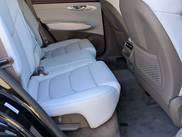 2026 GENESIS GV70 Advanced - Photo 28
