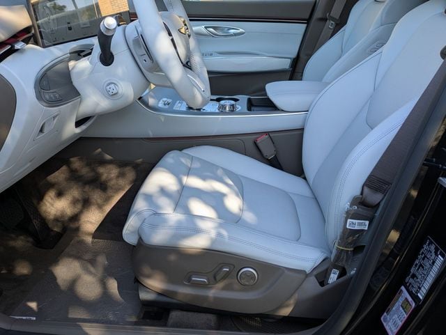 2026 GENESIS GV70 Advanced - Photo 11