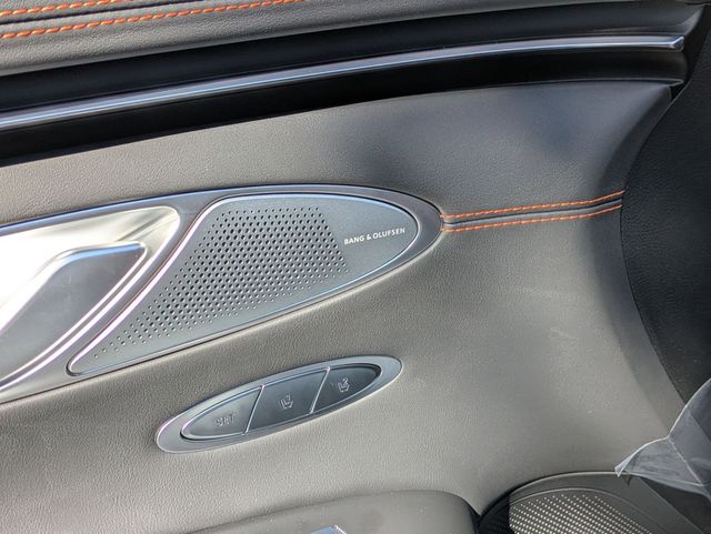 2026 GENESIS GV70 Sport Prestige - Photo 13