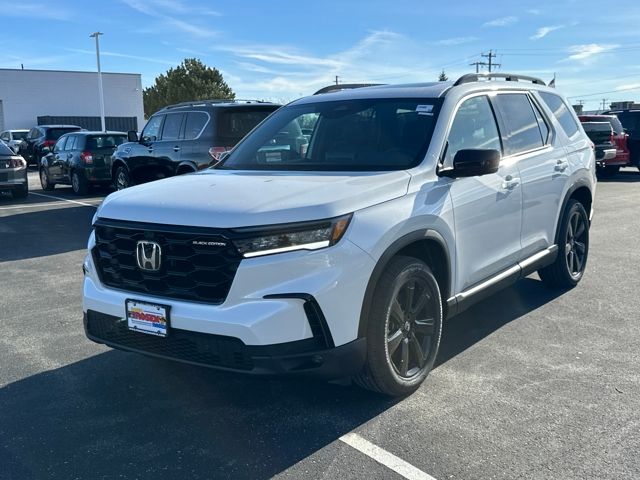 2025 Honda Pilot Black Edition's photo
