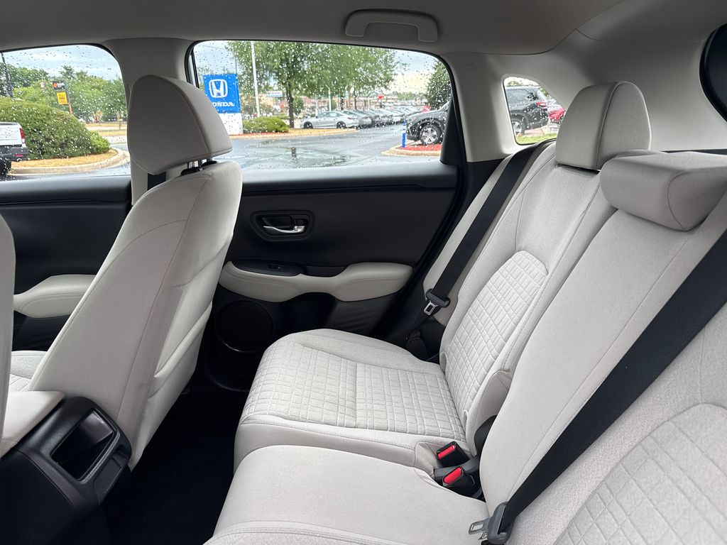 2025 Honda HR-V LX - Photo 19