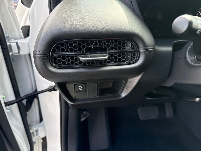 2025 Honda HR-V LX - Photo 15