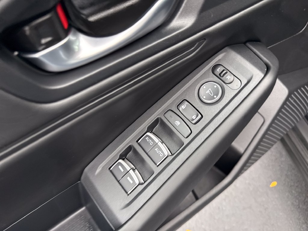 2025 Honda Accord SE - Photo 10