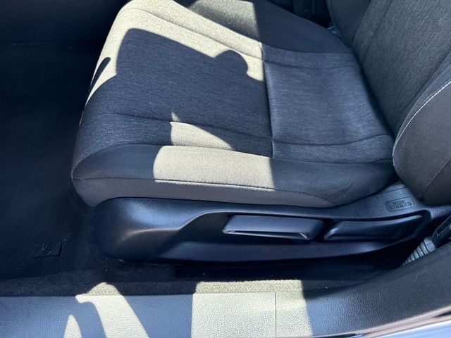 2023 Honda Accord LX - Photo 11