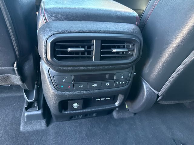 2025 Honda Pilot Black Edition - Photo 23