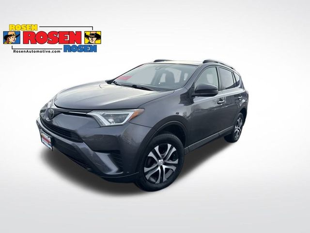 2017 Toyota RAV4 LE's photo