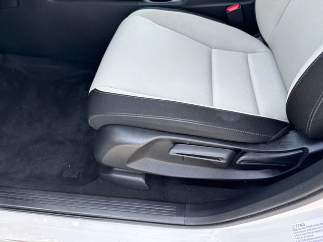 2024 Honda CR-V LX - Photo 11