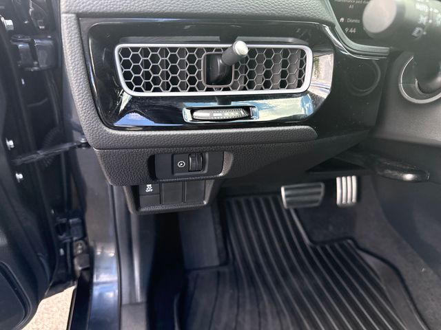 2025 Honda Civic Sport - Photo 15
