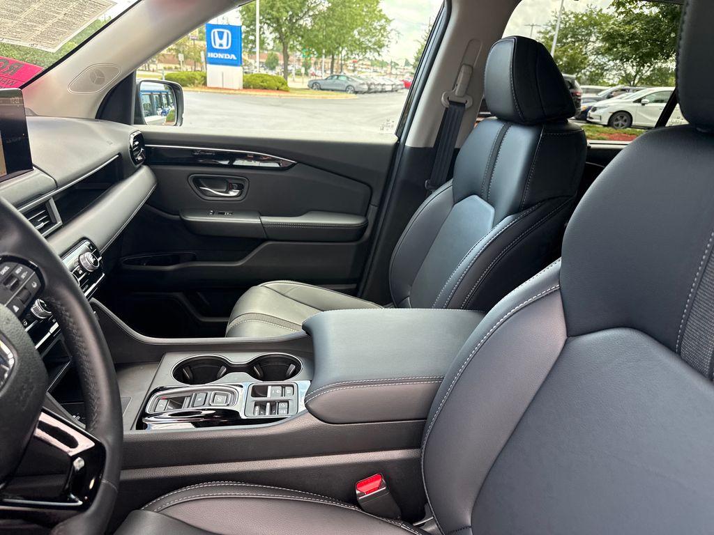 2026 Honda Pilot EX-L - Photo 14