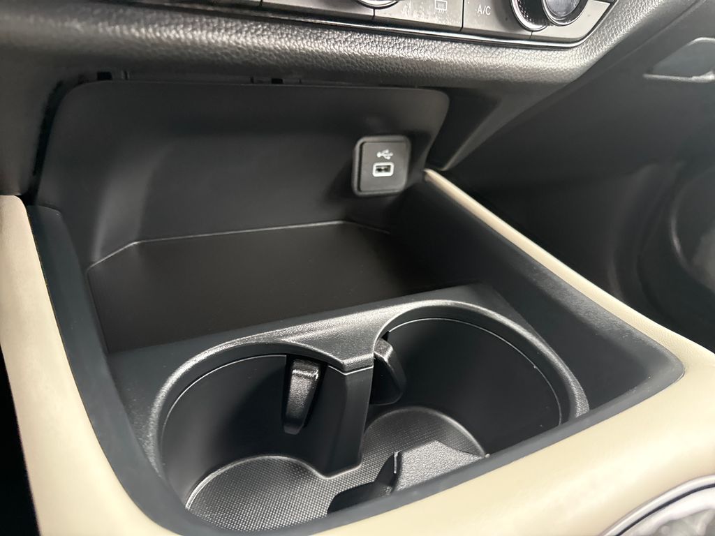 2025 Honda HR-V LX - Photo 30