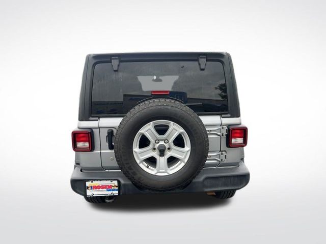 2019 Jeep Wrangler Unlimited Sport S photo 4
