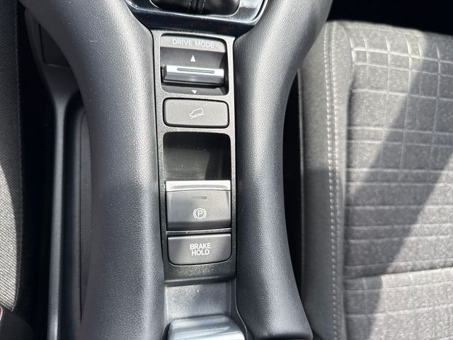 2025 Honda HR-V LX - Photo 27