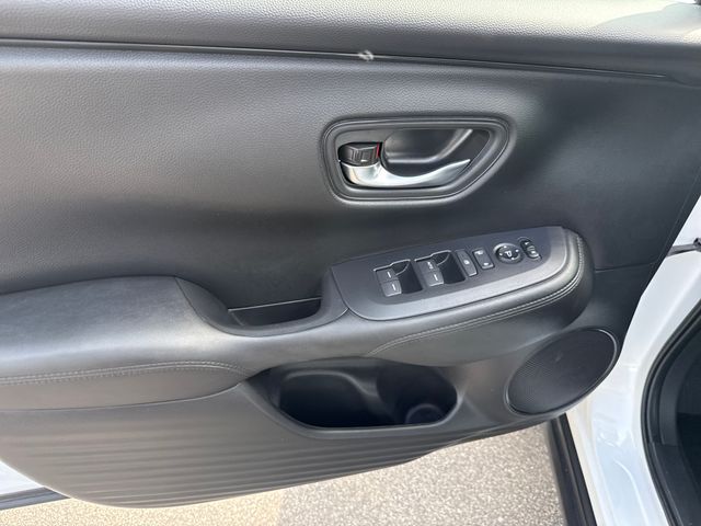 2025 Honda HR-V LX - Photo 9